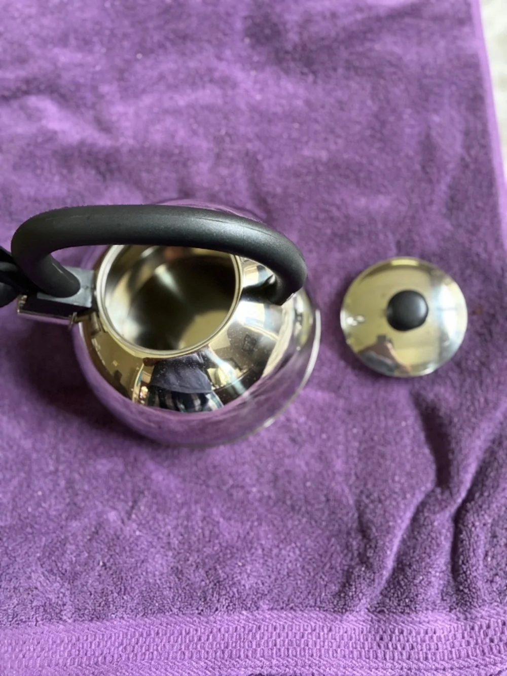 New in Box Stainless Steel 10 cup Whistling Tea Kettle